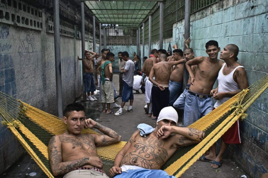 El Salvador: Zatvor kojeg se čuvari klone