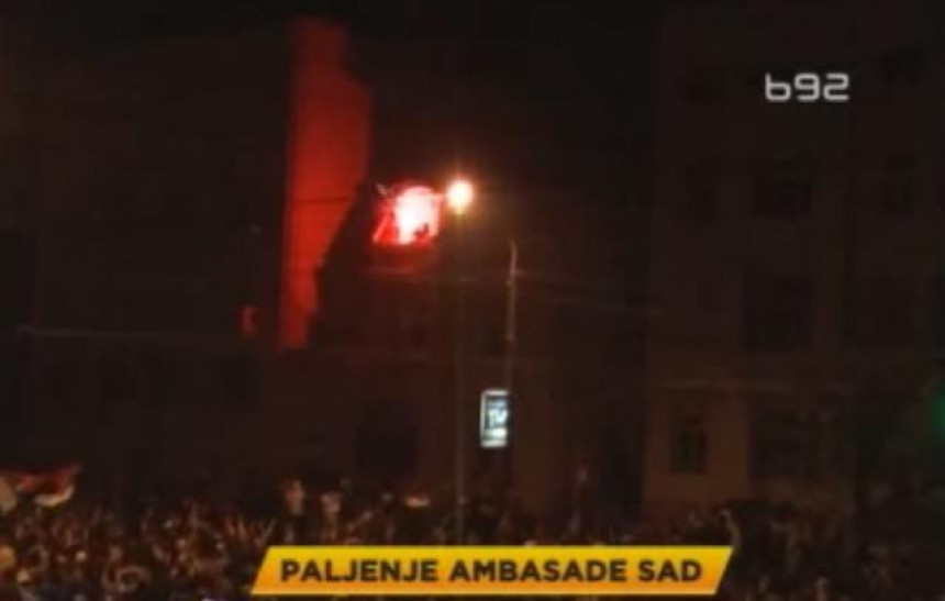 Uslovne kazne za paljenje Ambasade