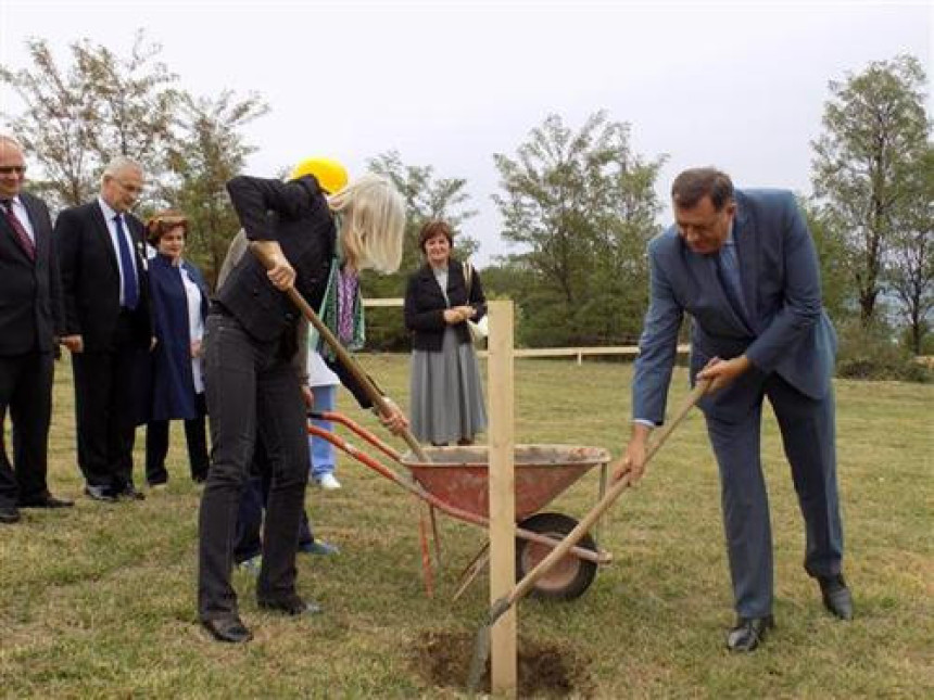 Počela izgradnja "Roditeljske kuće"