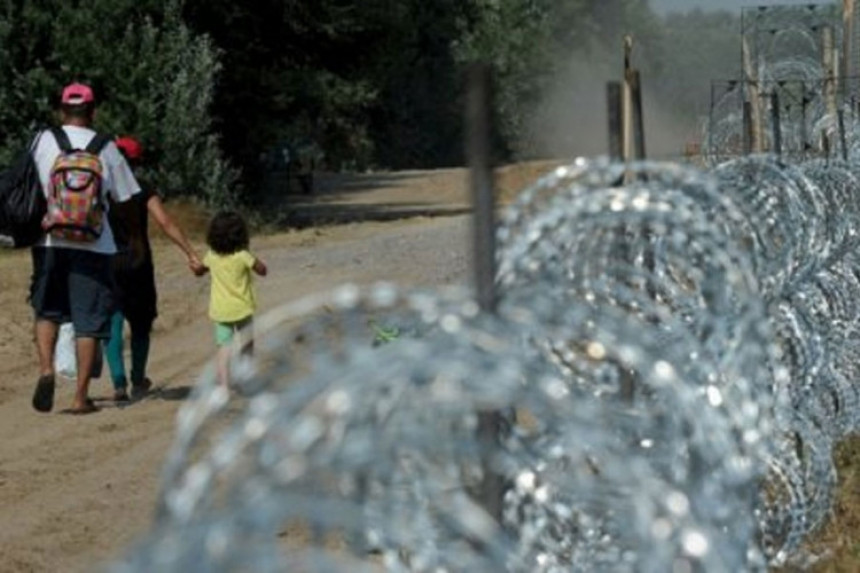 Izbjeglice presjekle ogradu, slijede kazne