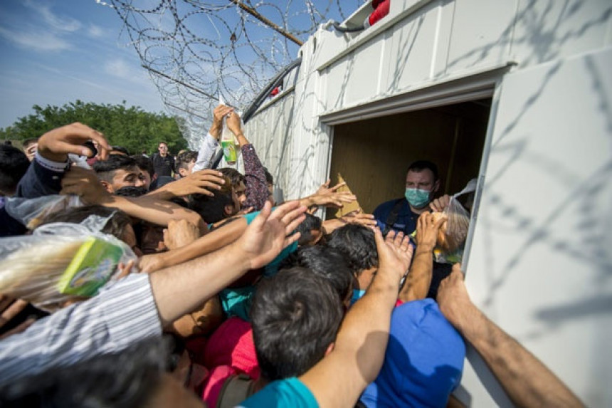 Ванредно стање: Мађари хапсе мигранте