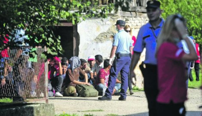 Srbi i Hrvati šalju migrante u Mađarsku
