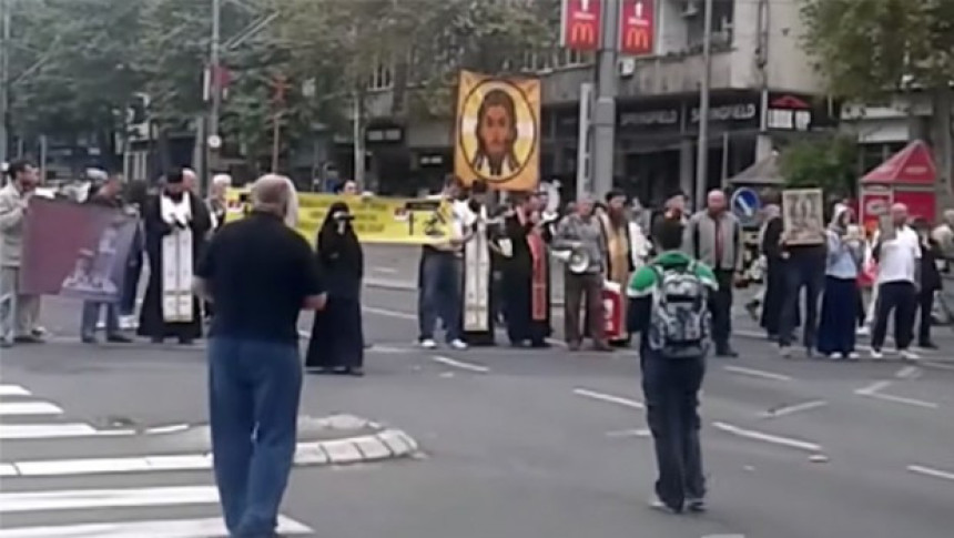 Protest vjernika protiv Parade ponosa