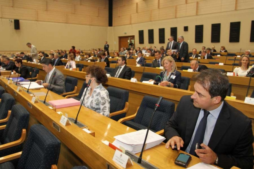 Skupština okončala raspravu o Komisiji 