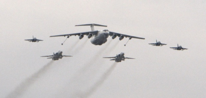Руси испоручили авионе и војну опрему Сирији