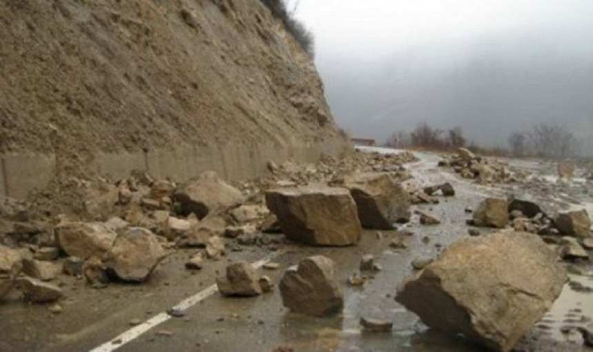 Obustavljen saobraćaj Banjaluka - Jajce