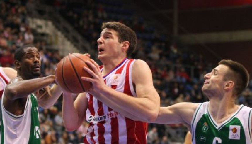 Peh za Zvezdu - Tejić u gipsu četiri nedelje!