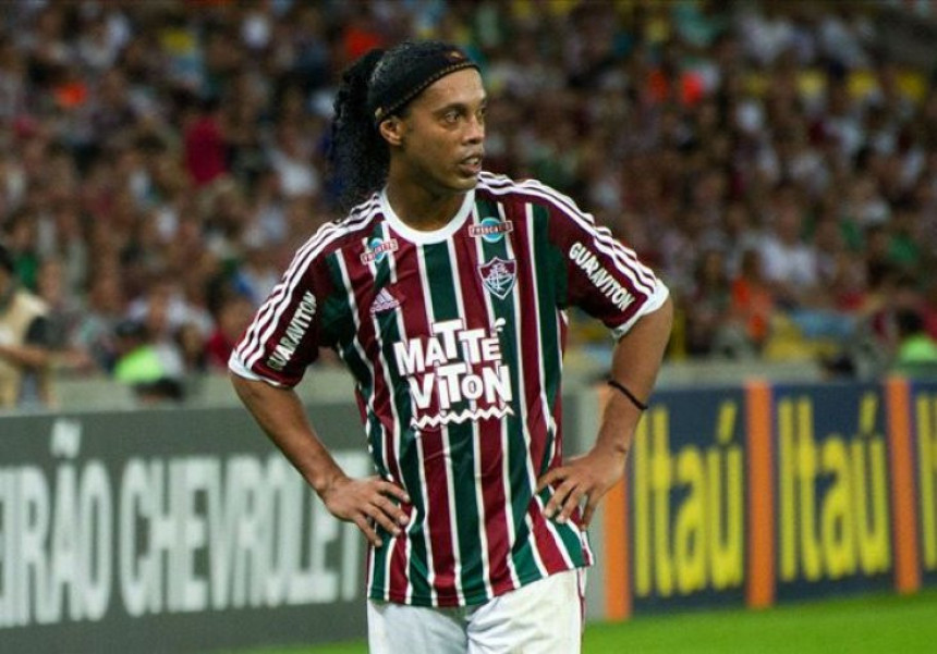 Ronaldinjo napustio Fluminense poslije samo tri mjeseca!