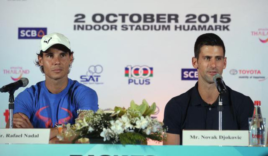 Озбиљан и у егзибицији: Ноле лако добио Рафу на Тајланду!