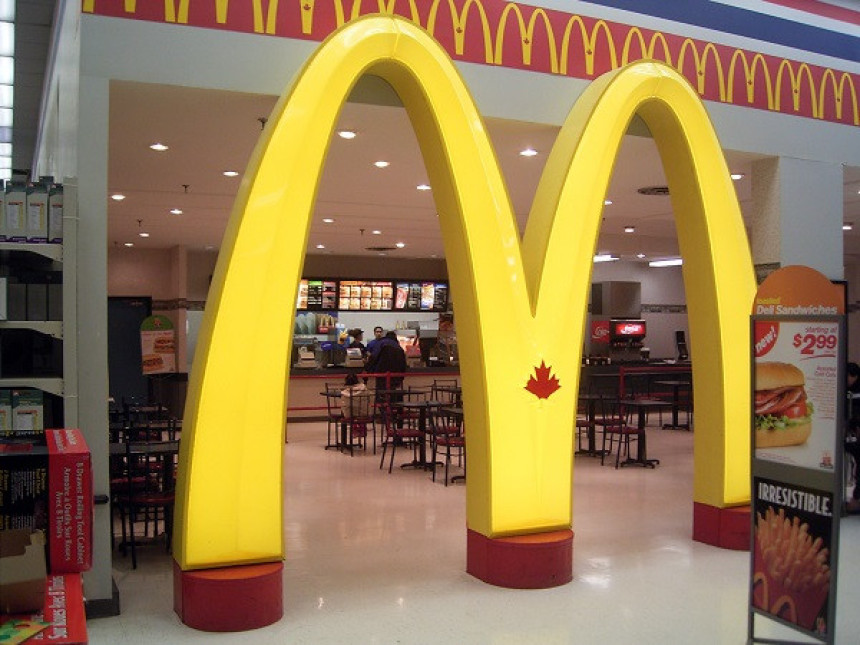 Мекдоналс отвара 15.000 радних мјеста