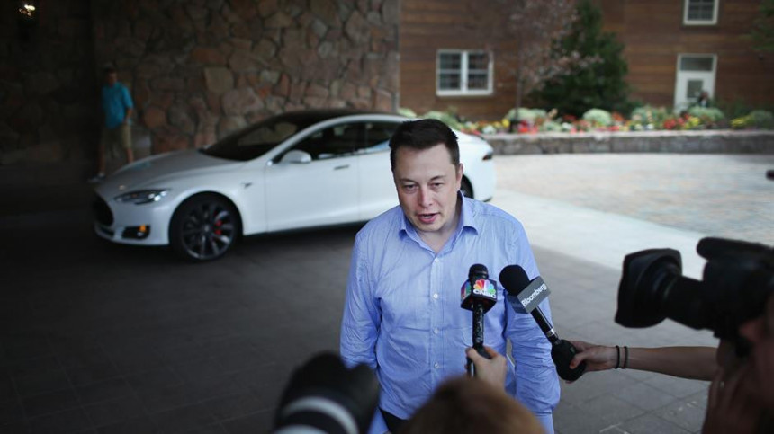 Elon Musk: Neću da bombardujem Mars!