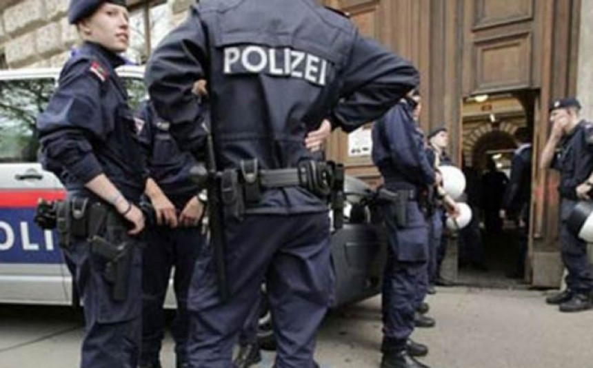 Austrijski zatvori puni krijumčara ljudima