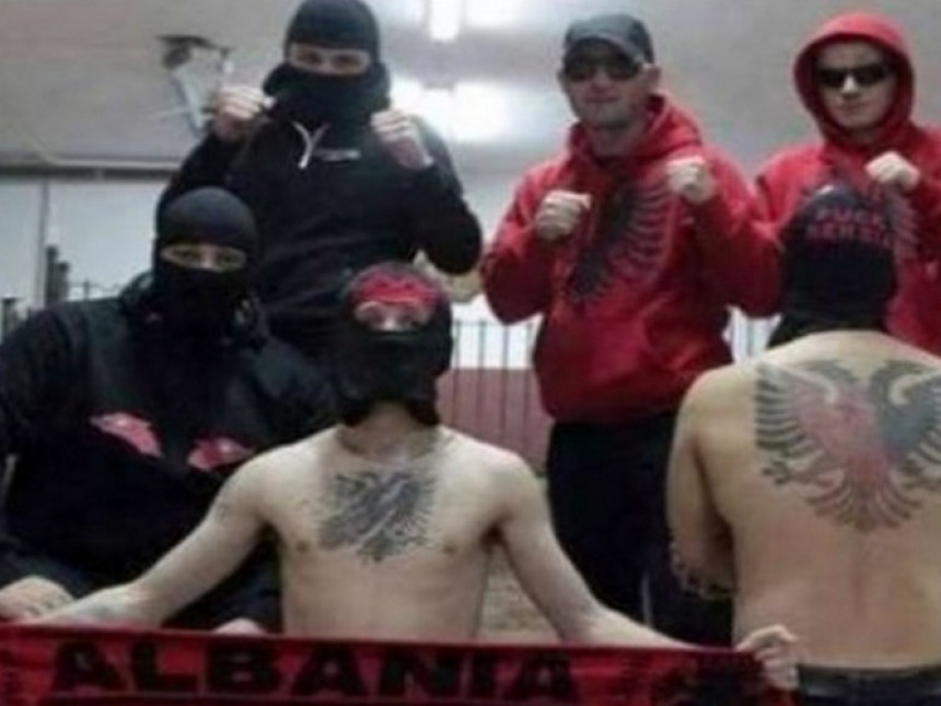 Ekstremisti prijete srpskim fudbalerima