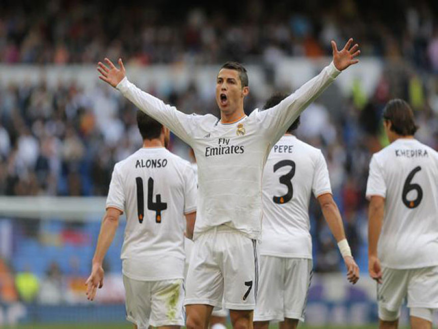 Ančeloti: Ronaldo će u penziju iz Reala!