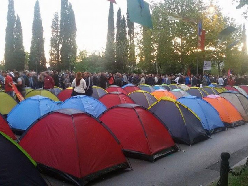 Podgorica: Opozicija 11. dan u protestu
