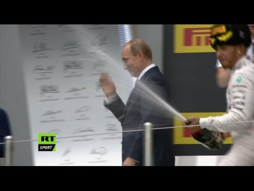 Video: Hamilton isprskao Putina!