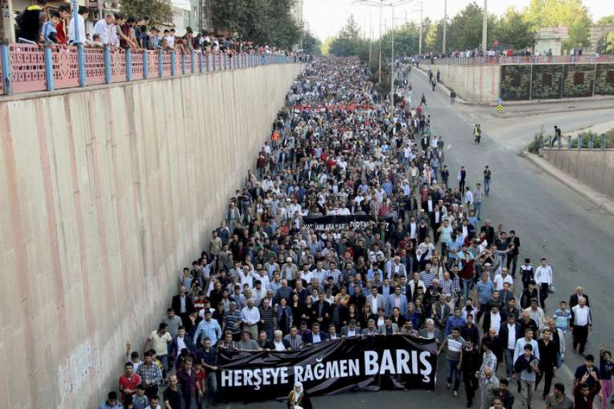 Штрајкови и протести широм Турске