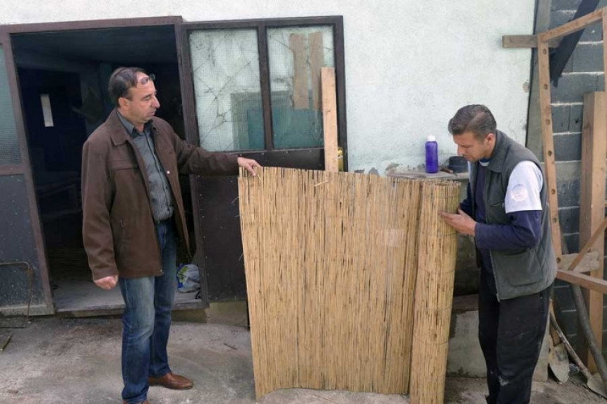 Бизнис: Босанско пруће за њемачка дворишта
