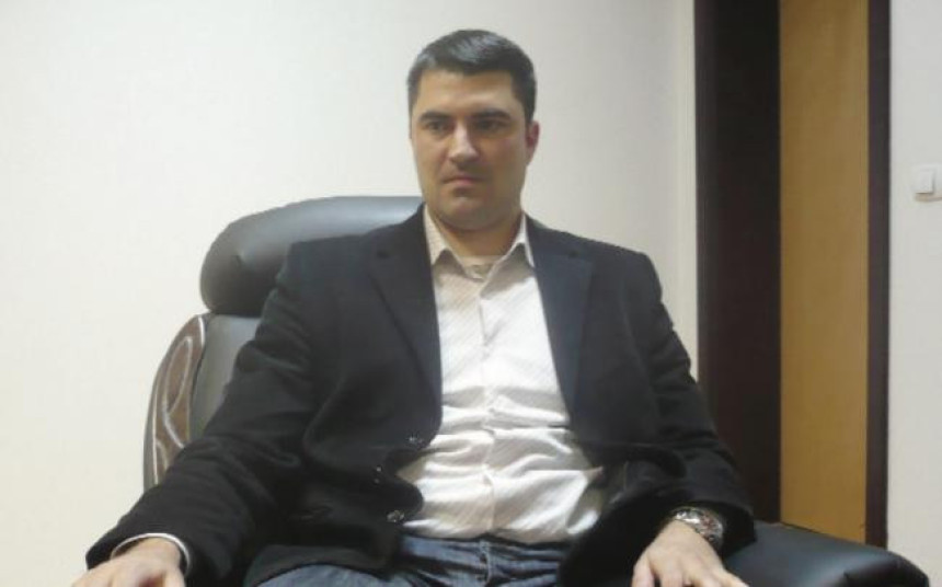 Vujičic zaposlio cijelu svoju porodicu