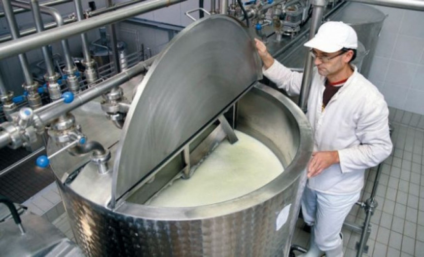 Prepolovljen izvoz mlijeka iz BiH