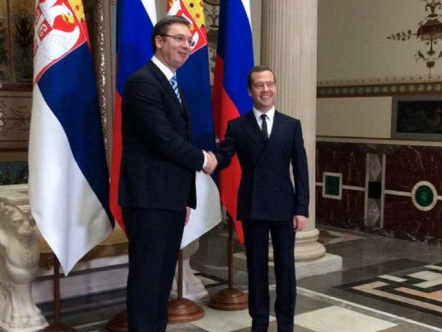 Москва: Састанак Вучића и Медведева