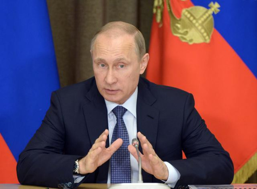 Putin ljut: Poštujte zakon, izbacite dolar