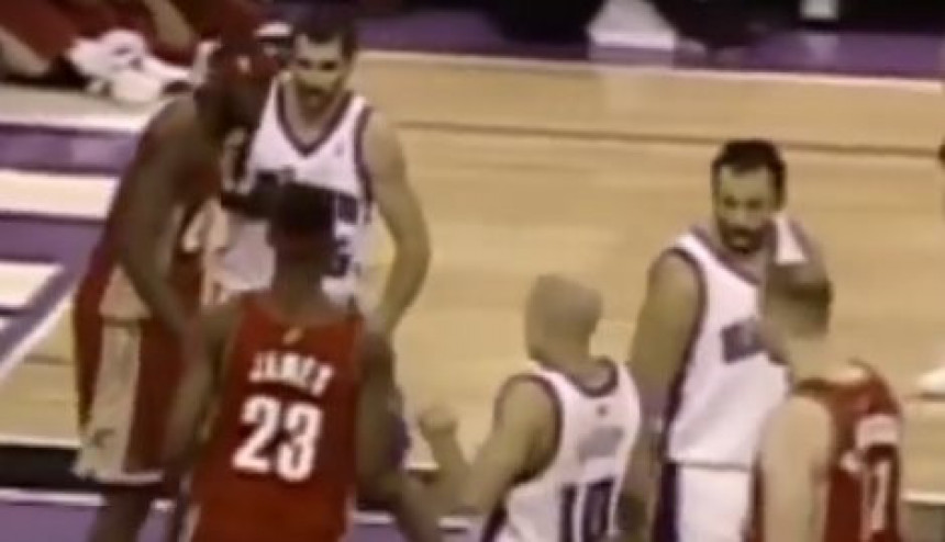 Видео: Дивац и Стојаковић увели ''краља Леброна'' у НБА на данашњи дан!