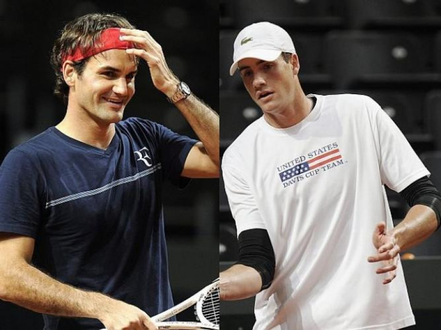 Izner izbacio Federera u Parizu!
