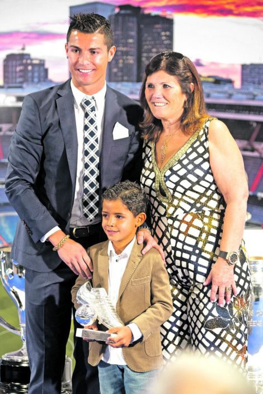 Dolores Aveiro o sinu: Htjela sam da abortiram Ronalda!