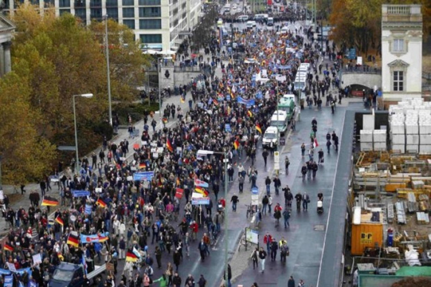 Berlin: Sukob policije i grupe demonstranata
