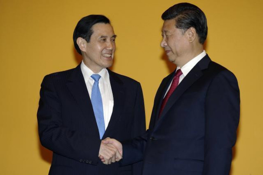 "Istorijsko rukovanje" Kine i Tajvana