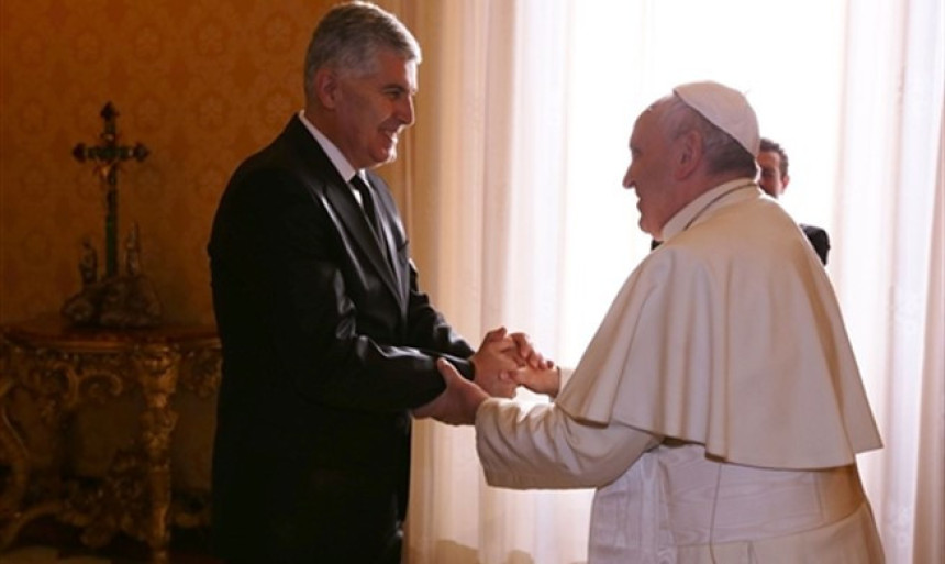 Čović zahvalio papi za podršku Vatikana