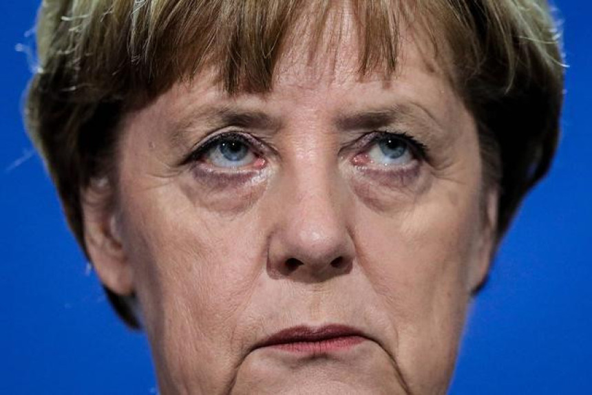 Njemačka: Merkelova satjerana u ćošak