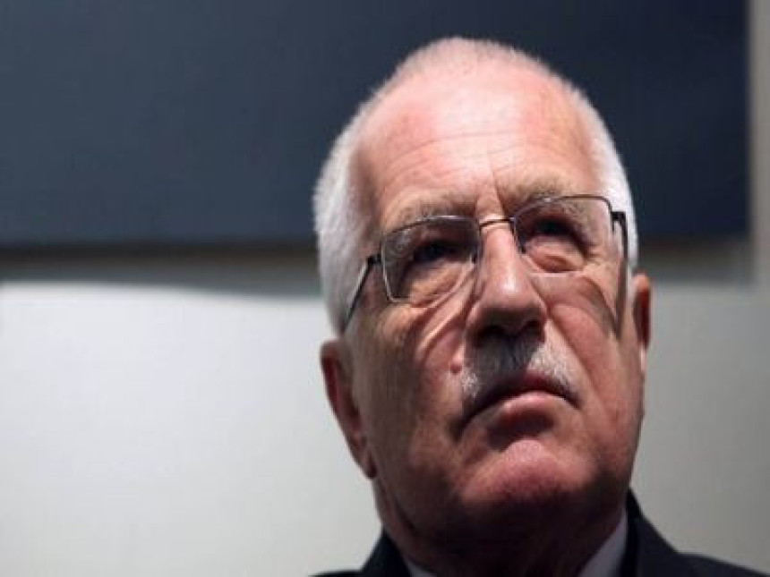 Klaus:ESM je monstruozan mehanizam, neću potpisati ugovor