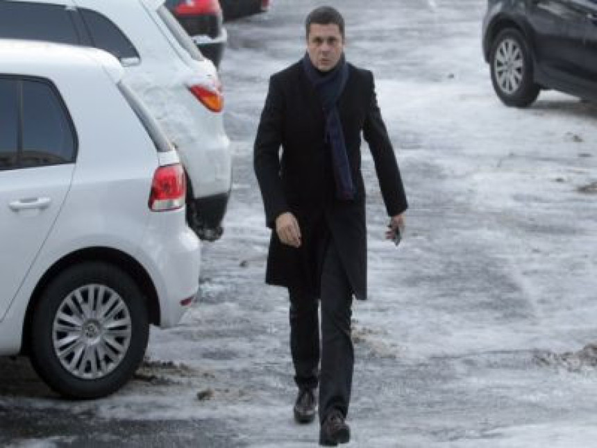 Milo Ðurašković stigao na saslušanje u policiju