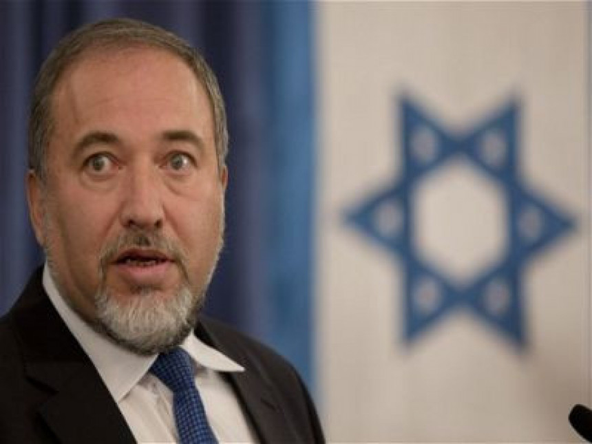 Оптужница против бившег израелског шефа дипломатије