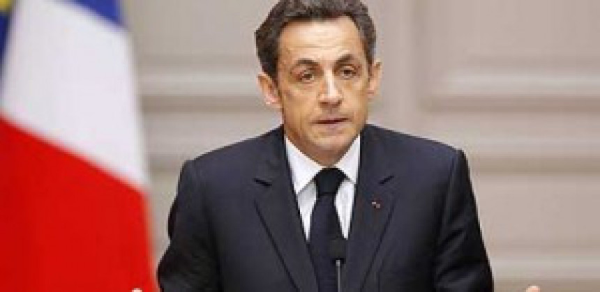 Саркози прети да ће повући Француску из шенгенске зоне