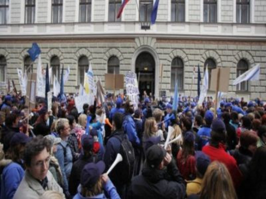  U RS štrajk propao - U Sloveniji štrajkuje  100.000 zaposlenih