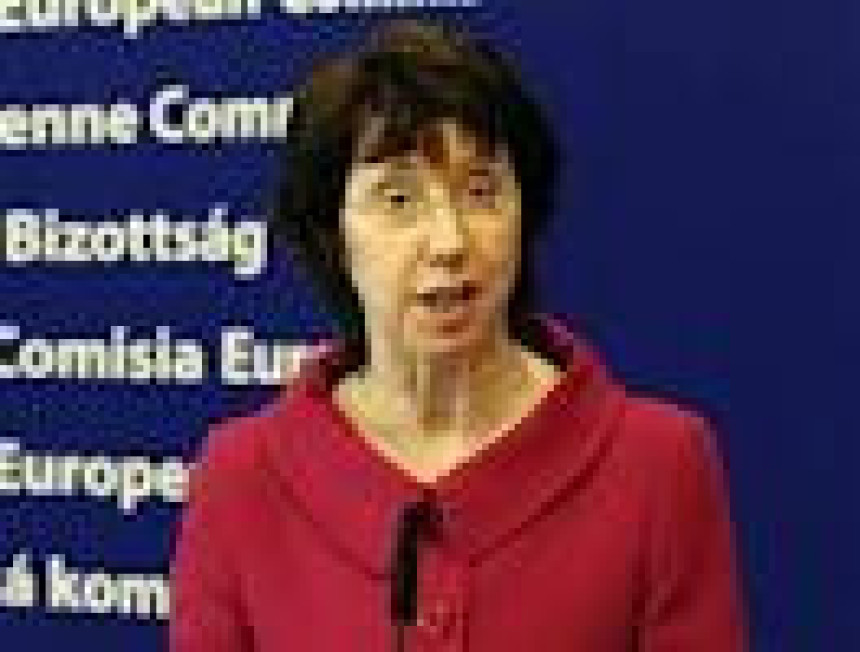 Birokrate Ketrin Ešton imaju 17 sedmica odmora