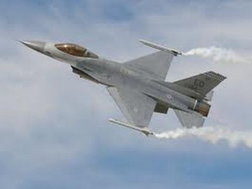 Iznad Jadranskog mora  nestao F-16