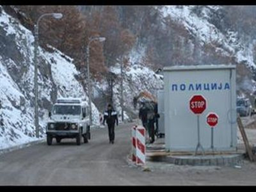 КФОР уклонио барикаде у Рудару
