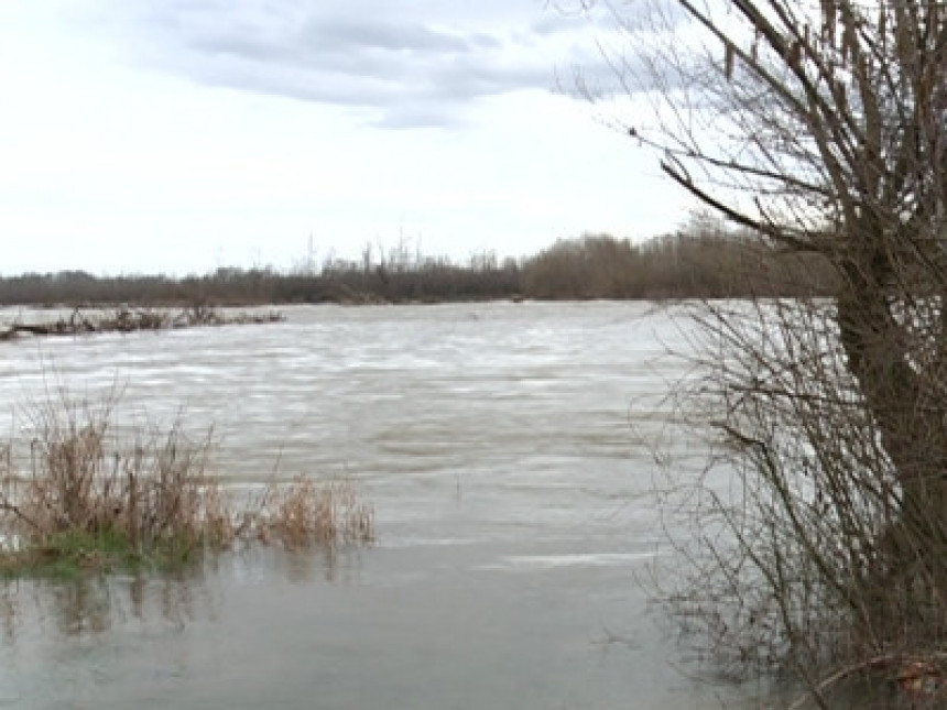 Srbac: Blokirano 20 kuća i potopljeno 200 hektara kukuruza 