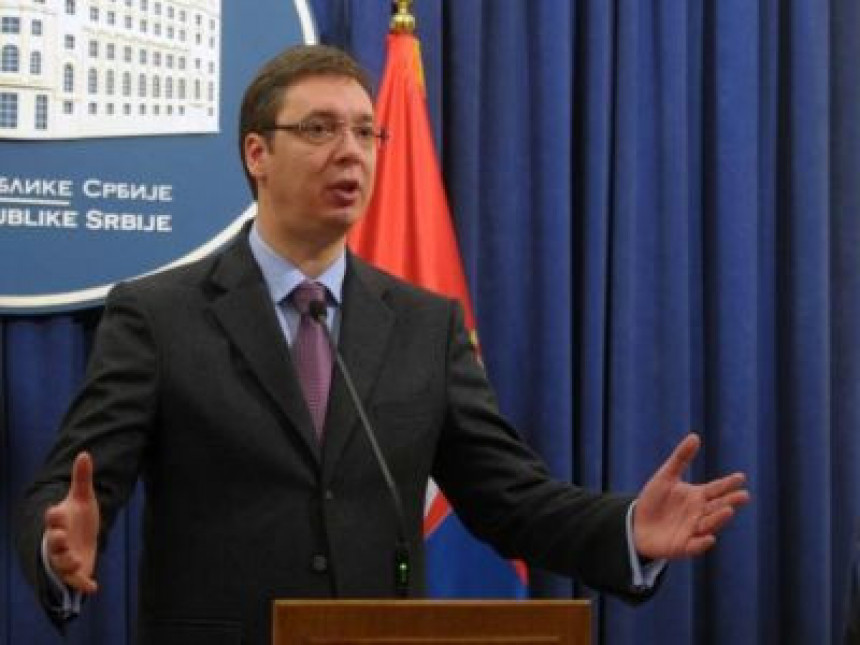 Vučić: Tajkuni preko svojih medija hoće da vrate sistem pljački