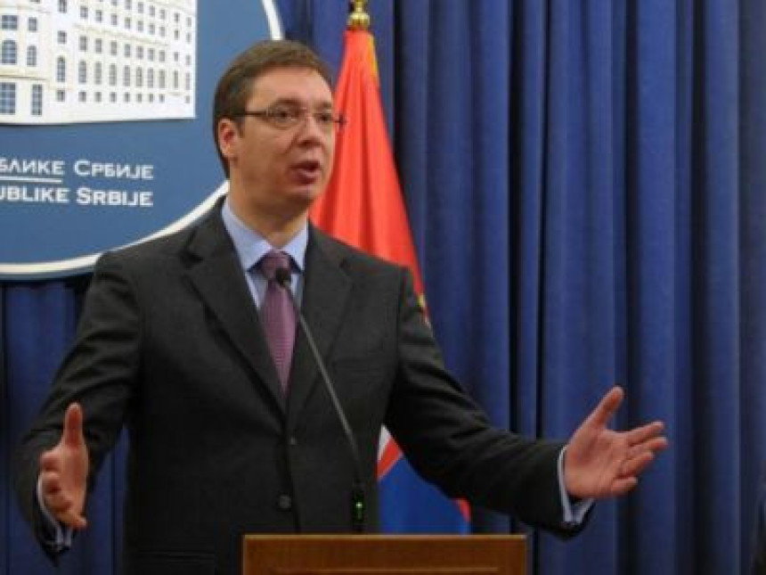 Vučić: Tajkuni preko svojih medija hoće da vrate sistem pljački