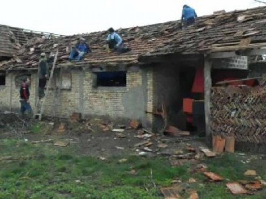 Banat: Tornado oštetio 100 kuća