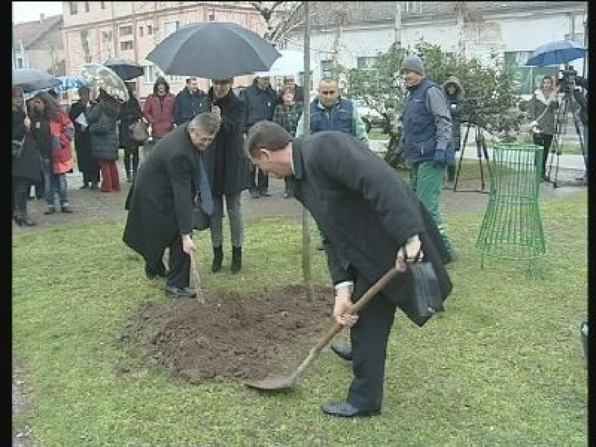 Почела акција "Април - мјесец чистоће"