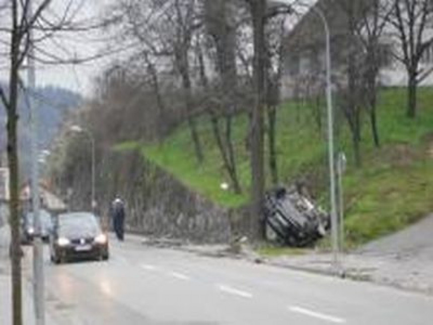 Saobraćajka u Banjaluci: Tri osobe teško povrijeđene