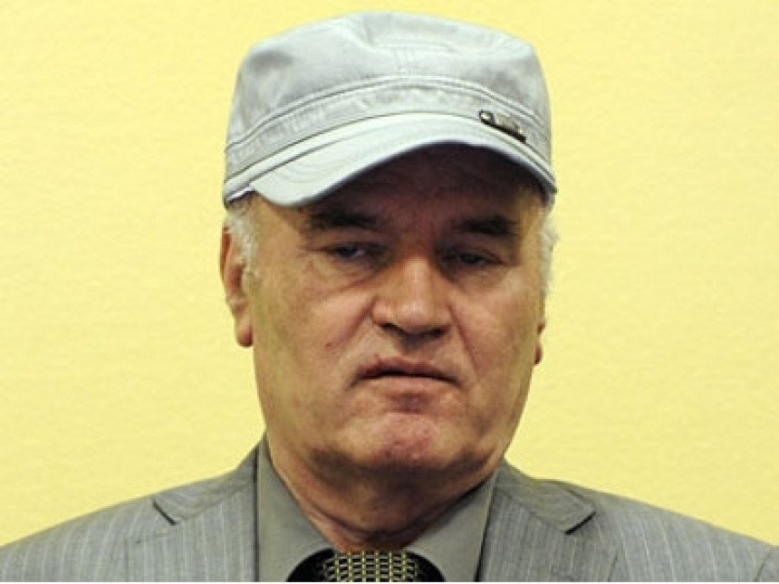Ratko Mladić izbačen iz sudnice (VIDEO)