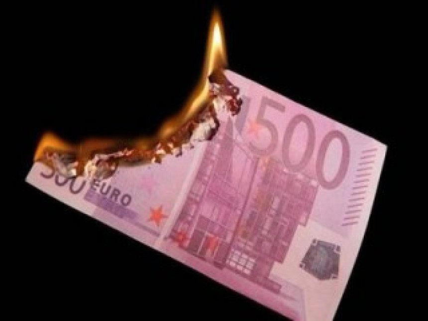 FPO želi referendum o povratku šilinga