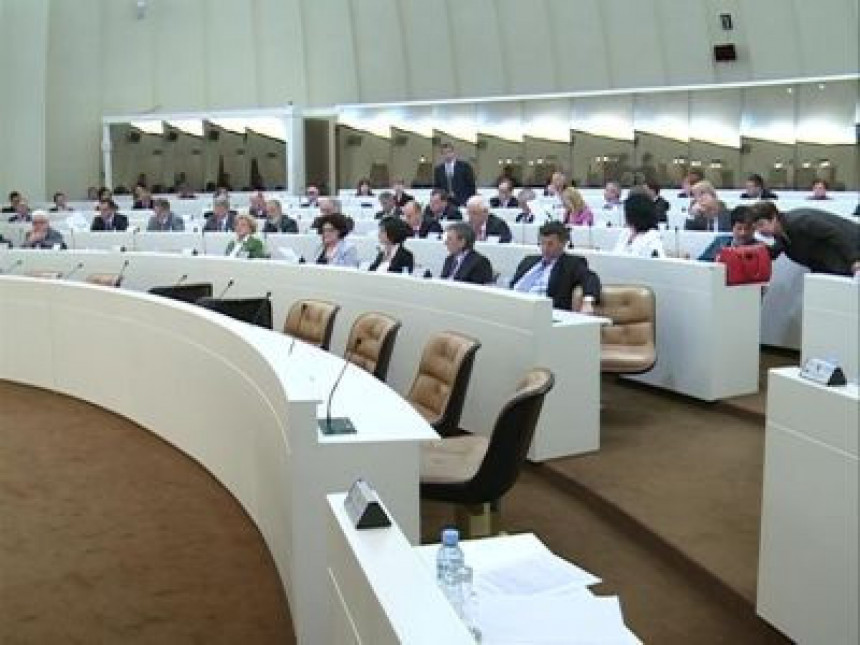 Oštra rasprava o Prijedlogu rezolucije o Srebrenici (VIDEO)